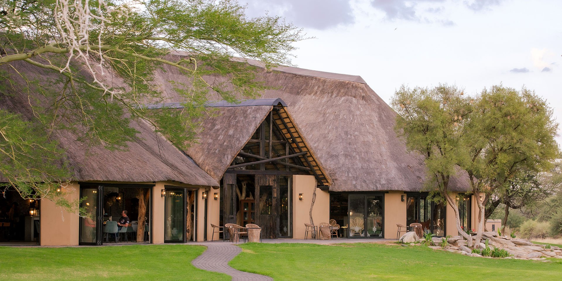 Okapuka Safari Lodge, Hauptgebäude, Restaurant, Namibia