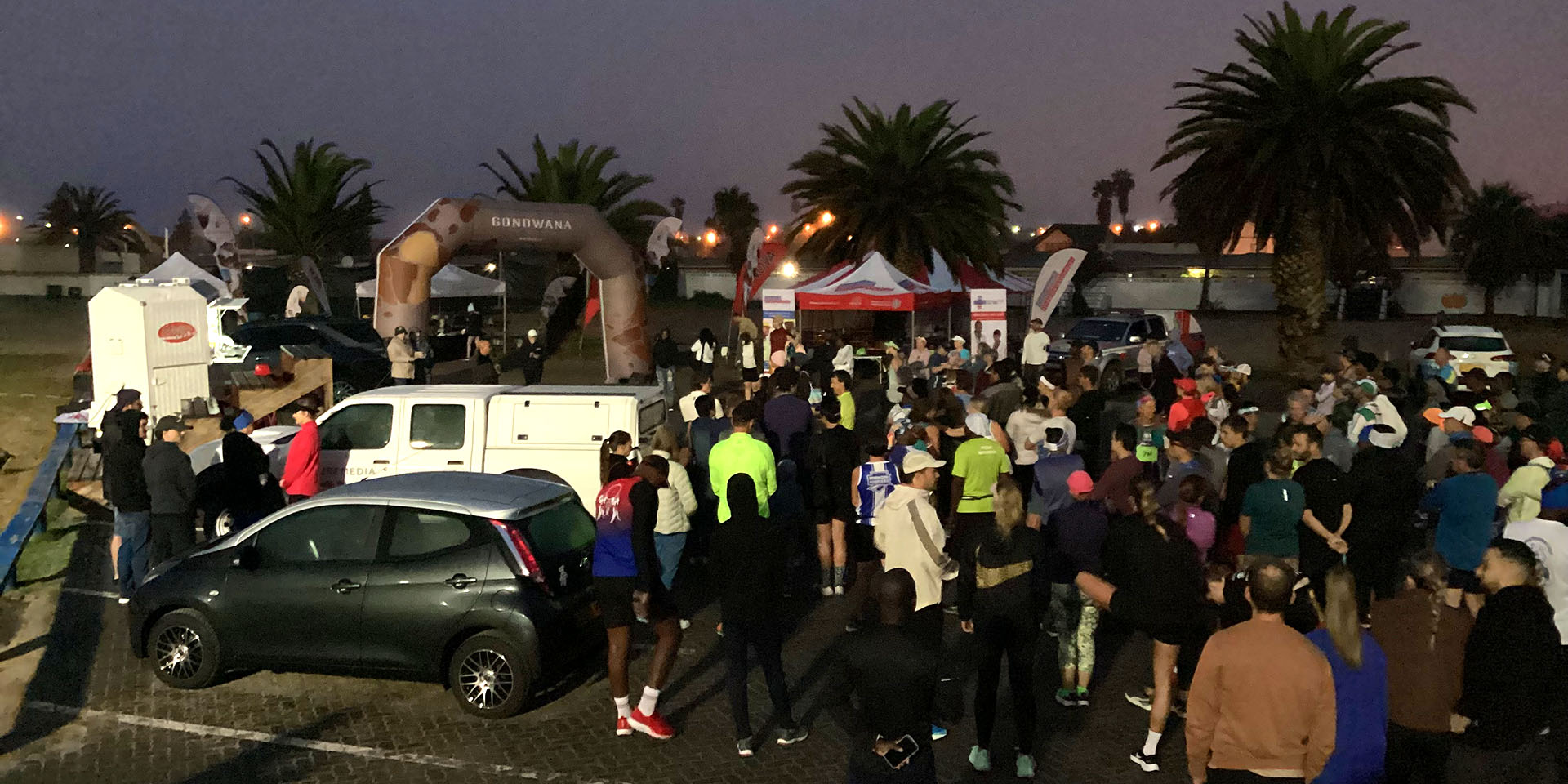 Kurz vor dem Start zum Moonvalley Marathon, Namibia